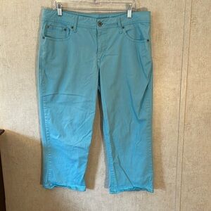 Faded glory size 16 cotton capris. Light blue. 5 pockets. High waist.